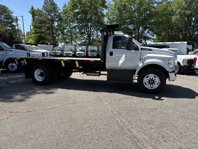 New 2027 Ford F750 2WD Regular Cab Super Duty image 8