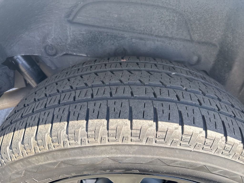 Used 2023 Jeep Wrangler Unlimited Sahara AWD/4WD image 12