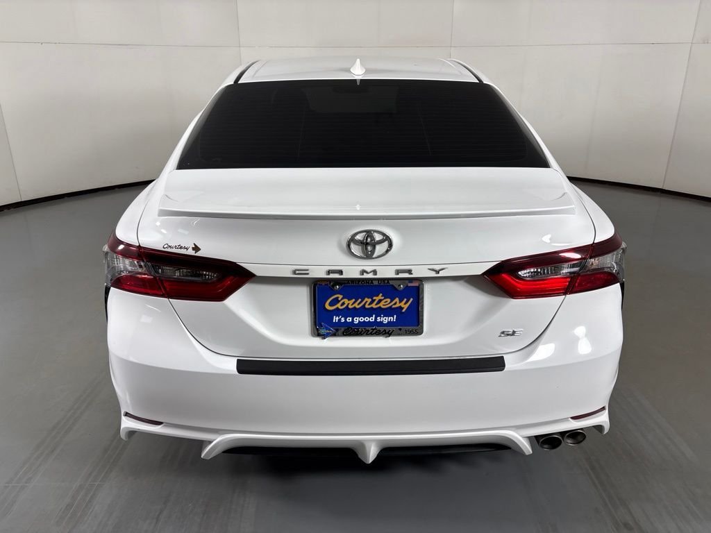 Used 2024 Toyota Camry SE w/ Convenience Package FWD image 7