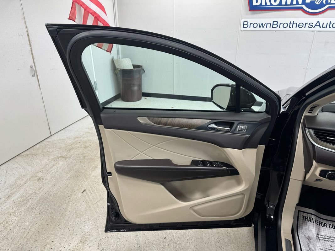 Used 2019 Lincoln MKC Reserve AWD/4WD image 17