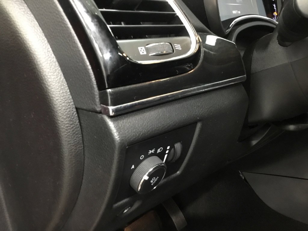 Used 2021 Jeep Grand Cherokee Trailhawk AWD/4WD image 9