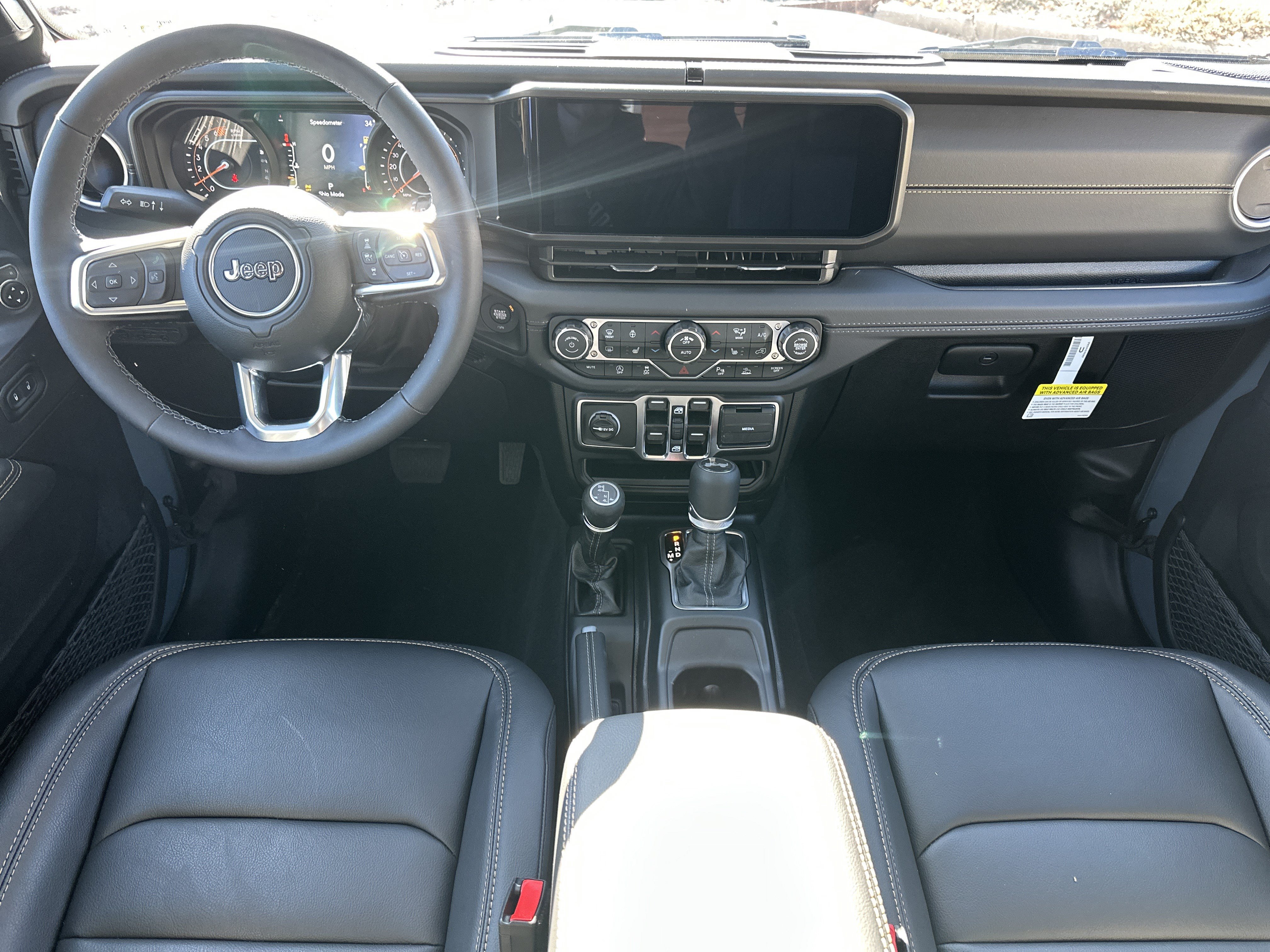 New 2026 Jeep Wrangler Unlimited Sahara AWD/4WD image 6