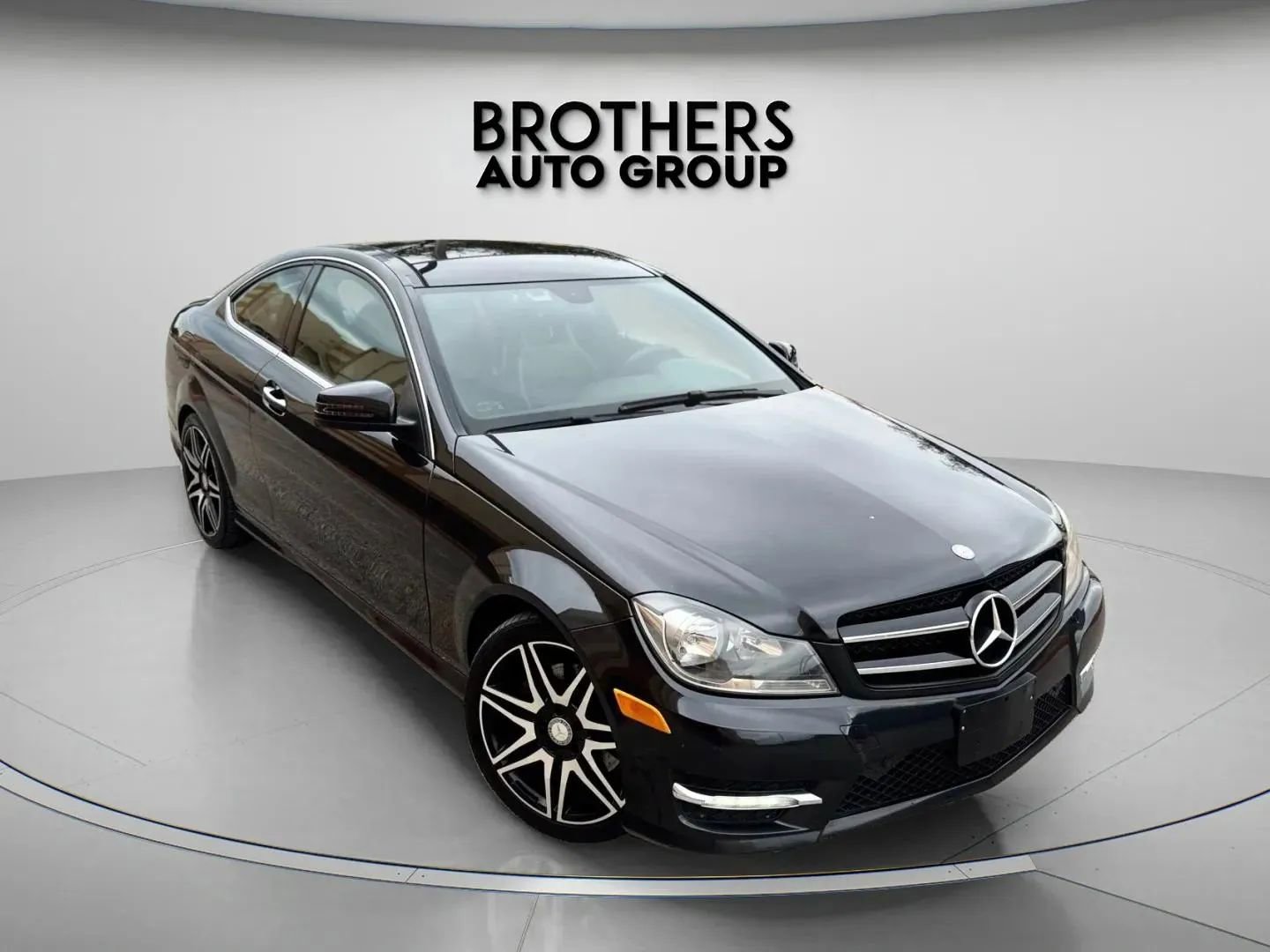 Used 2015 Mercedes-Benz C 350 4MATIC Coupe image 1