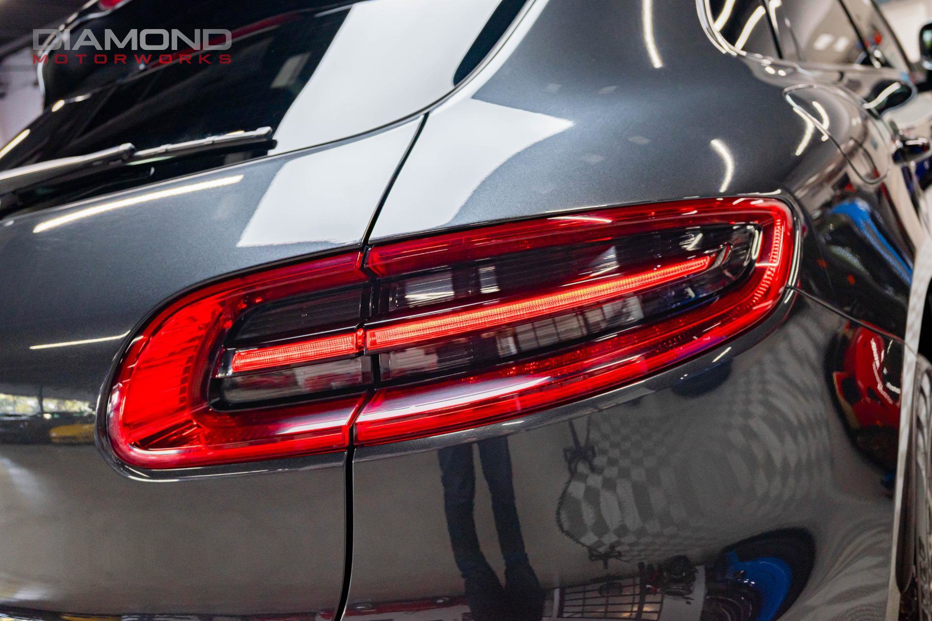 Used 2018 Porsche Macan Turbo image 29