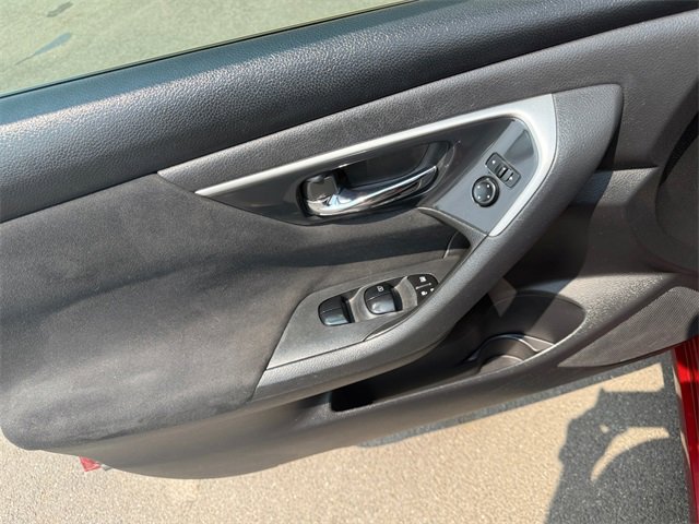 Used 2014 Nissan Altima 2.5 SV image 15