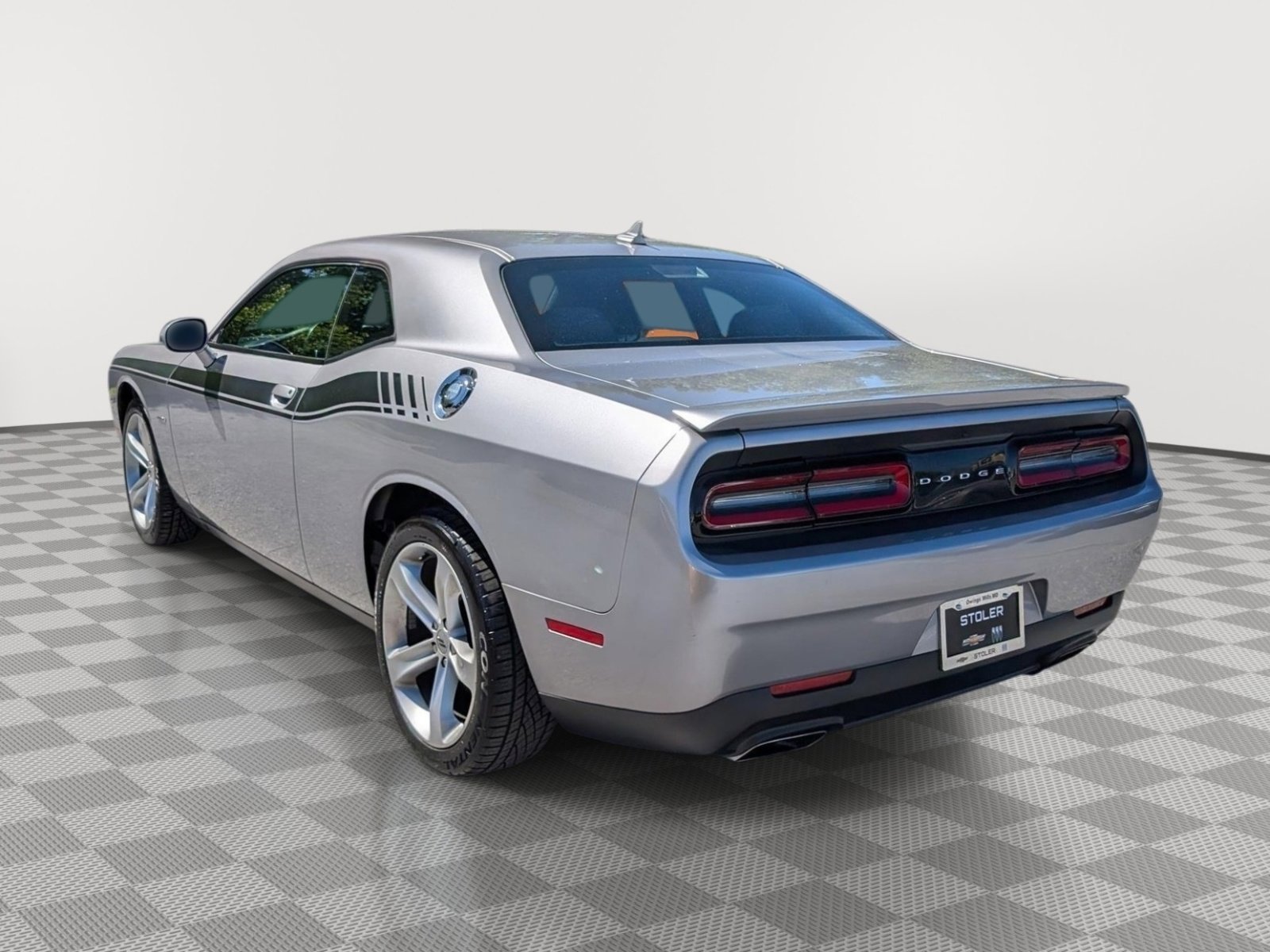 Used 2017 Dodge Challenger R/T w/ Sound Group RWD image 3