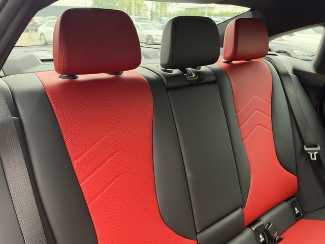 Certified 2026 BMW M235i xDrive w/ M Performance Package AWD/4WD image 31