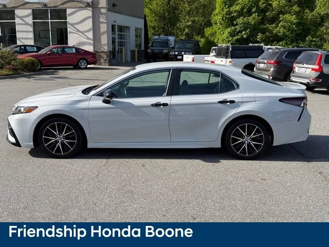 Used 2023 Toyota Camry SE w/ Convenience Package AWD/4WD image 8