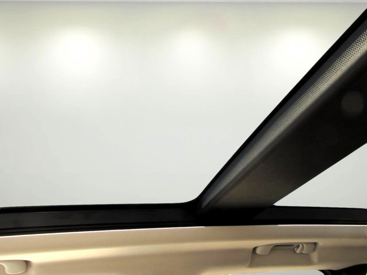 Used 2021 Jeep Renegade Limited w/ Sun & Sound Group image 32