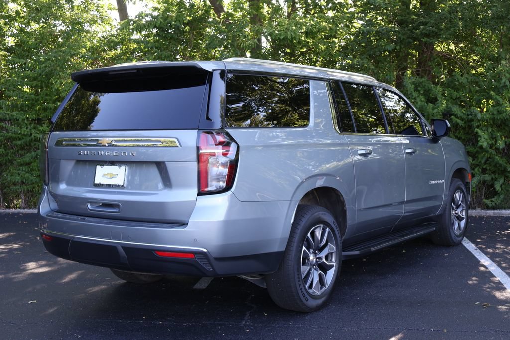 Used 2024 Chevrolet Suburban LS w/ Driver Alert Package AWD/4WD image 10
