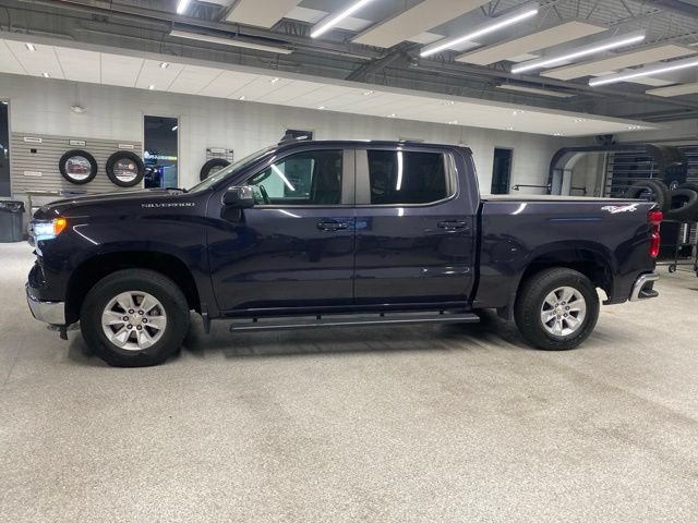 Certified 2022 Chevrolet Silverado 1500 LT AWD/4WD image 9