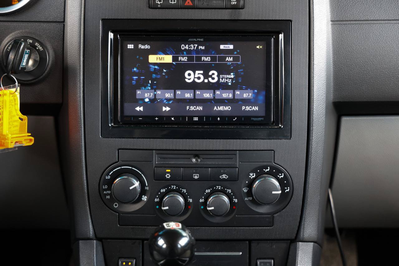 Used 2006 Dodge Magnum R/T w/ Convenience Group II RWD image 35