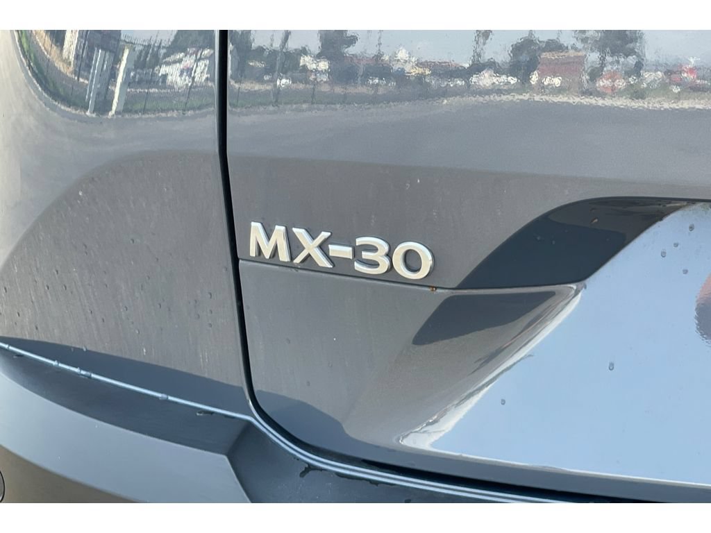 Certified 2022 MAZDA MX-30 Electric w/ Premium Plus Pkg FWD image 51