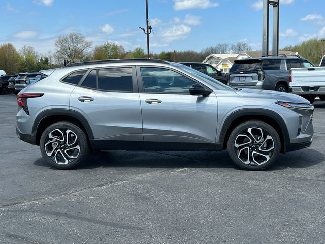 New 2026 Chevrolet Trax RS w/ Driver Confidence Package FWD image 42