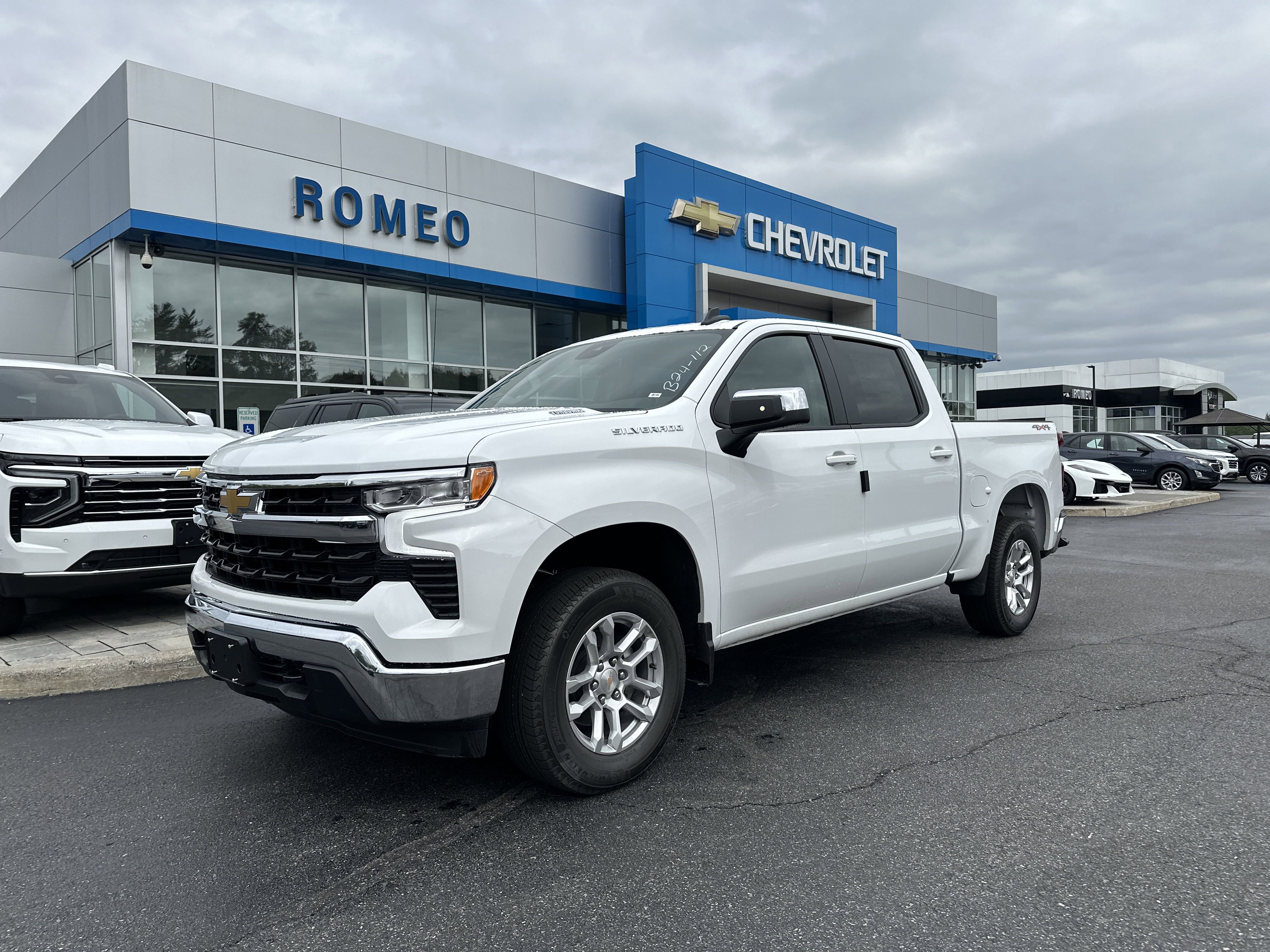 New 2025 Chevrolet Silverado 1500 LT