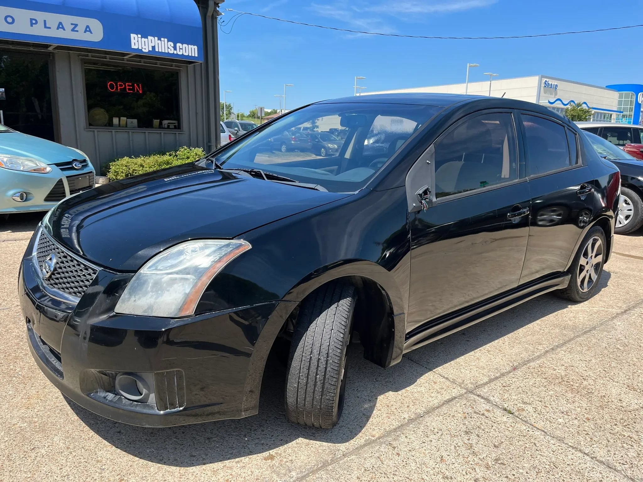Used 2011 Nissan Sentra 2.0 SR w/ Special Edition Pkg FWD image 3