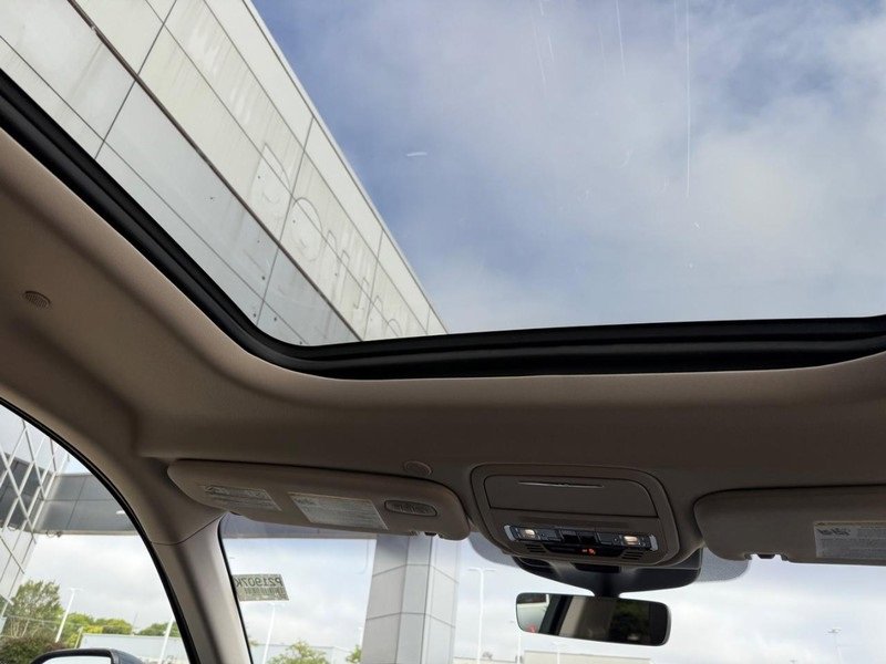 Used 2022 Lincoln Aviator Reserve w/ Equipment Group 201A image 16