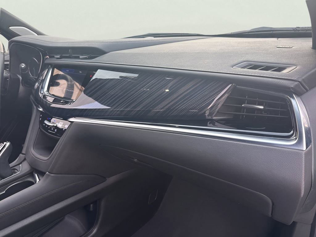 Certified 2025 Cadillac XT6 Premium Luxury image 23