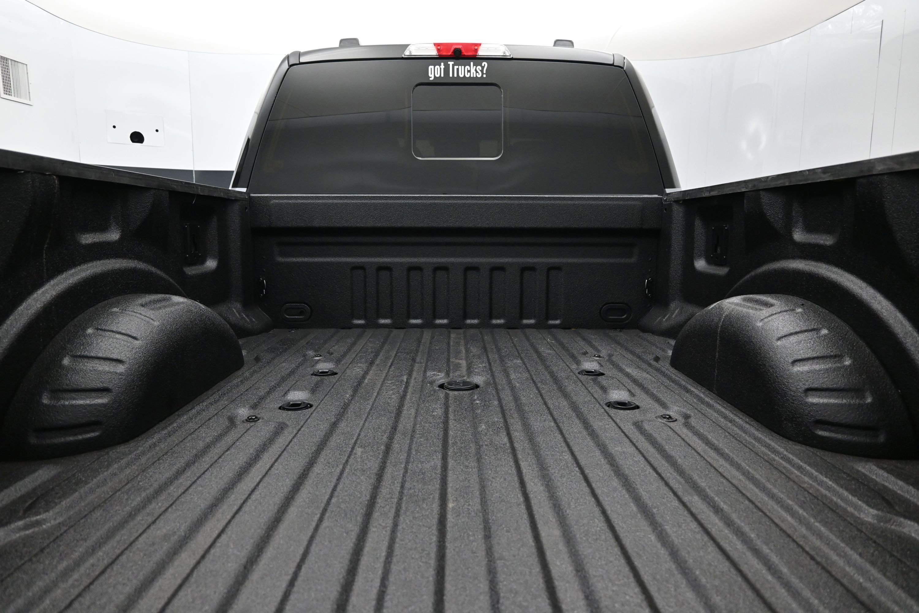 Used 2022 Ford F250 Limited w/ FX4 Off-Road Package AWD/4WD image 7