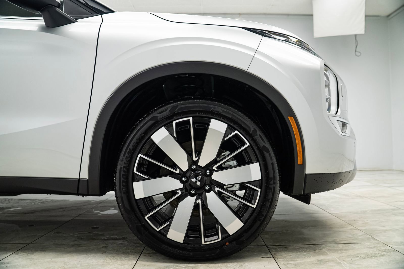 Used 2025 Mitsubishi Outlander SEL AWD/4WD image 26