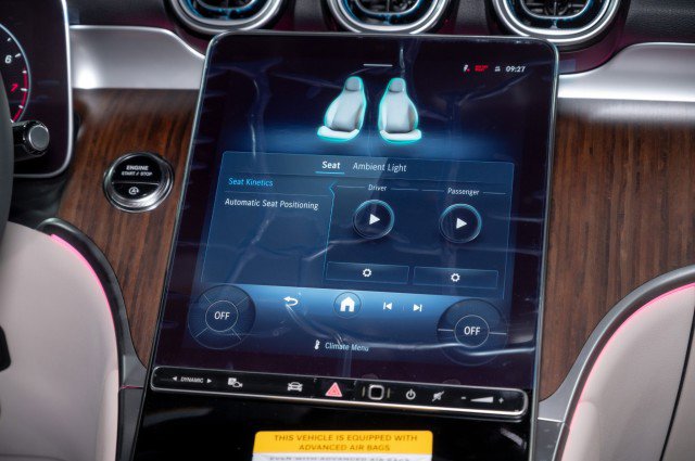 New 2026 Mercedes-Benz GLC 300 image 17