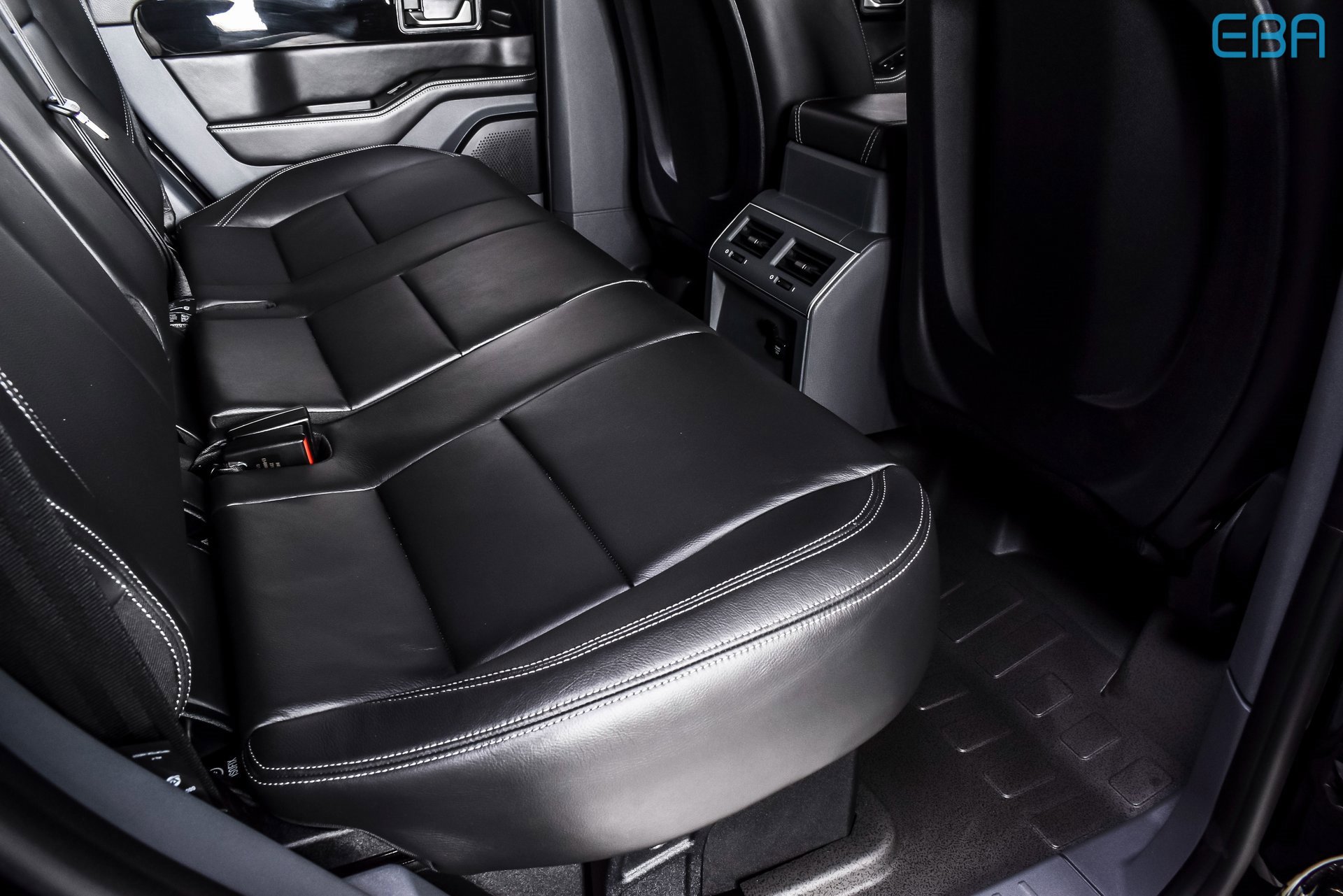 Used 2024 INEOS Grenadier Fieldmaster Edition image 21