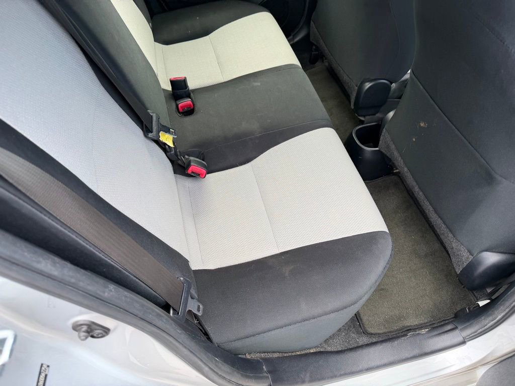Used 2013 Toyota Yaris LE FWD image 19