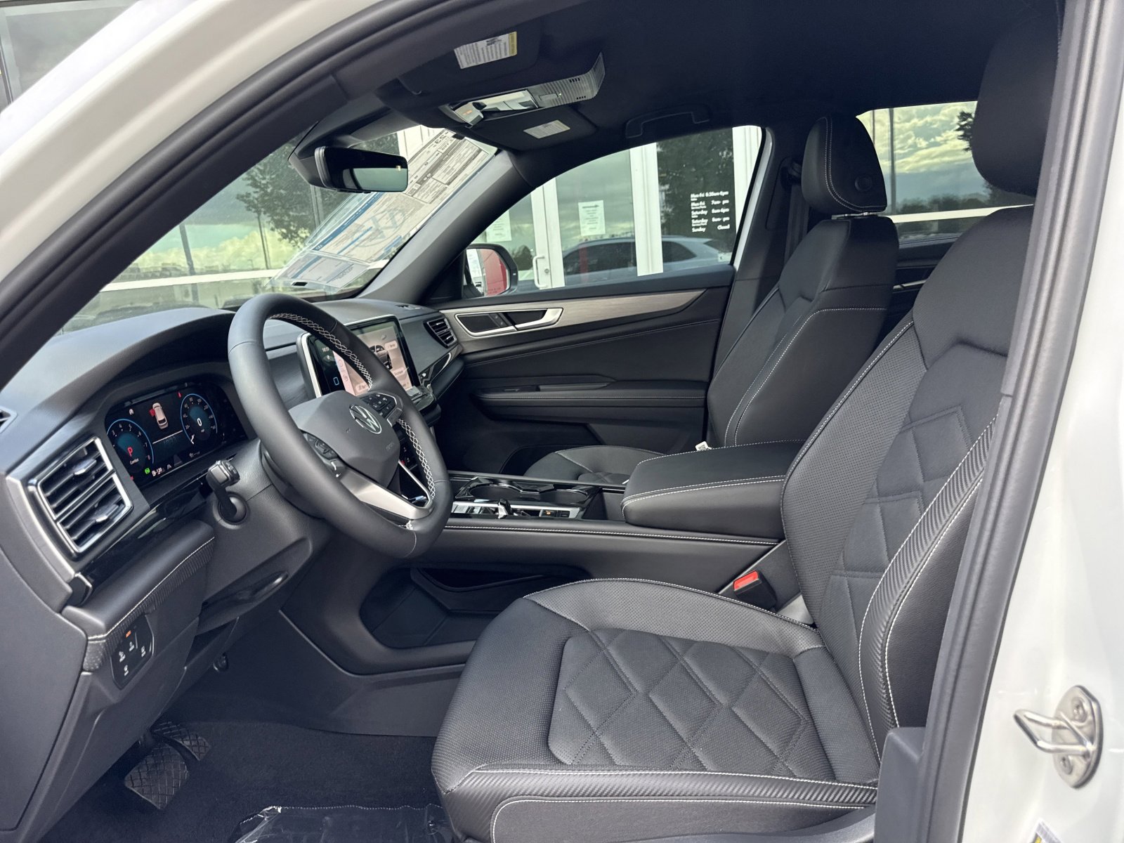 New 2026 Volkswagen Atlas Cross Sport SE image 11