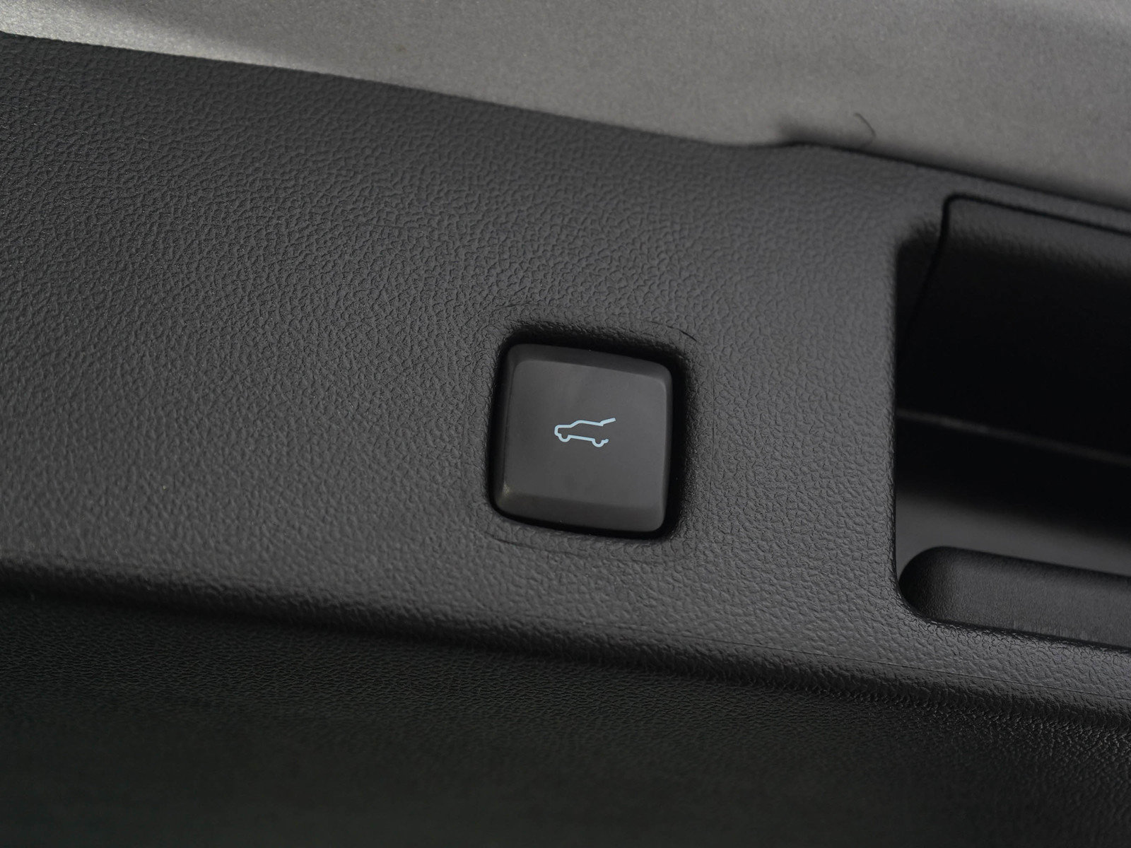 Used 2024 Ford Escape Platinum AWD/4WD image 12