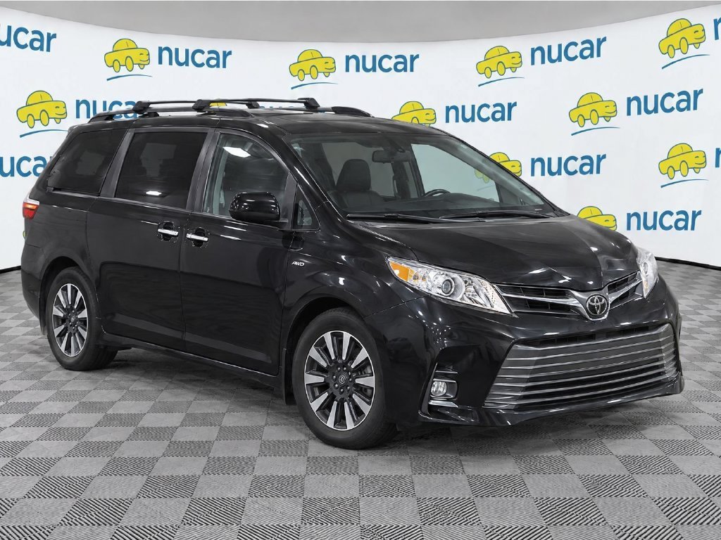 Used 2018 Toyota Sienna XLE w/ XLE Navigation Package AWD/4WD image 1