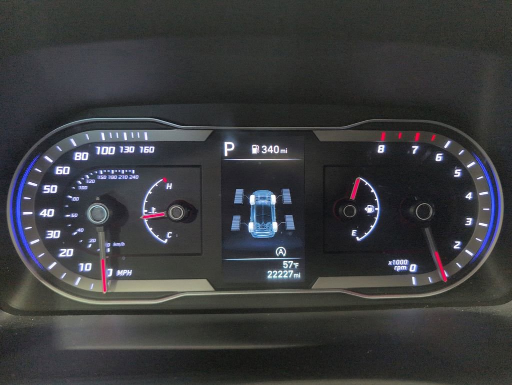 Used 2023 Hyundai Tucson SE AWD/4WD image 16