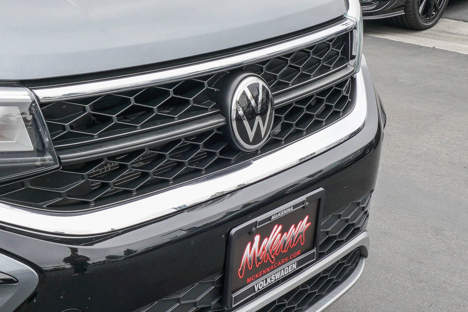 Used 2024 Volkswagen Taos SE FWD image 5