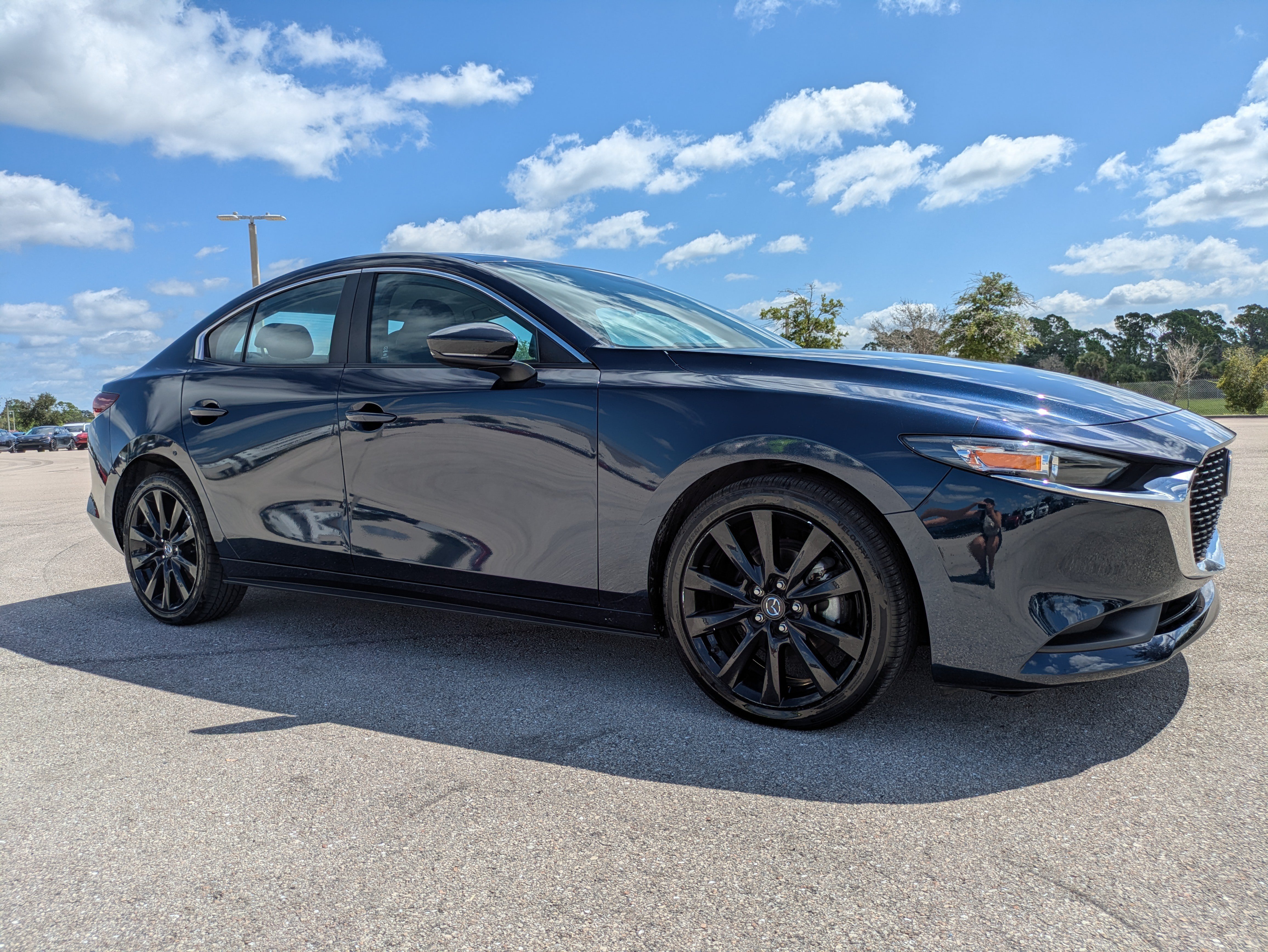Used 2024 MAZDA MAZDA3 s FWD image 2