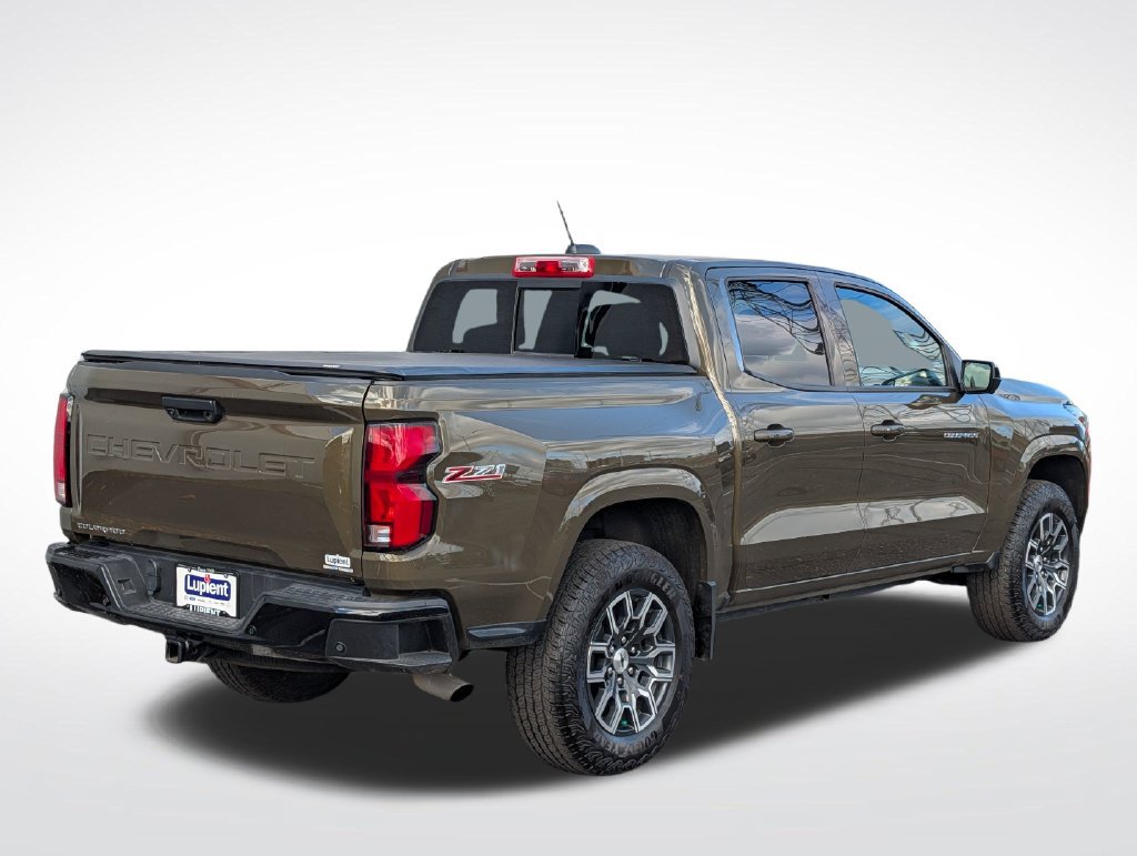 Used 2023 Chevrolet Colorado Z71 w/ Z71 Convenience Package 2 AWD/4WD image 3