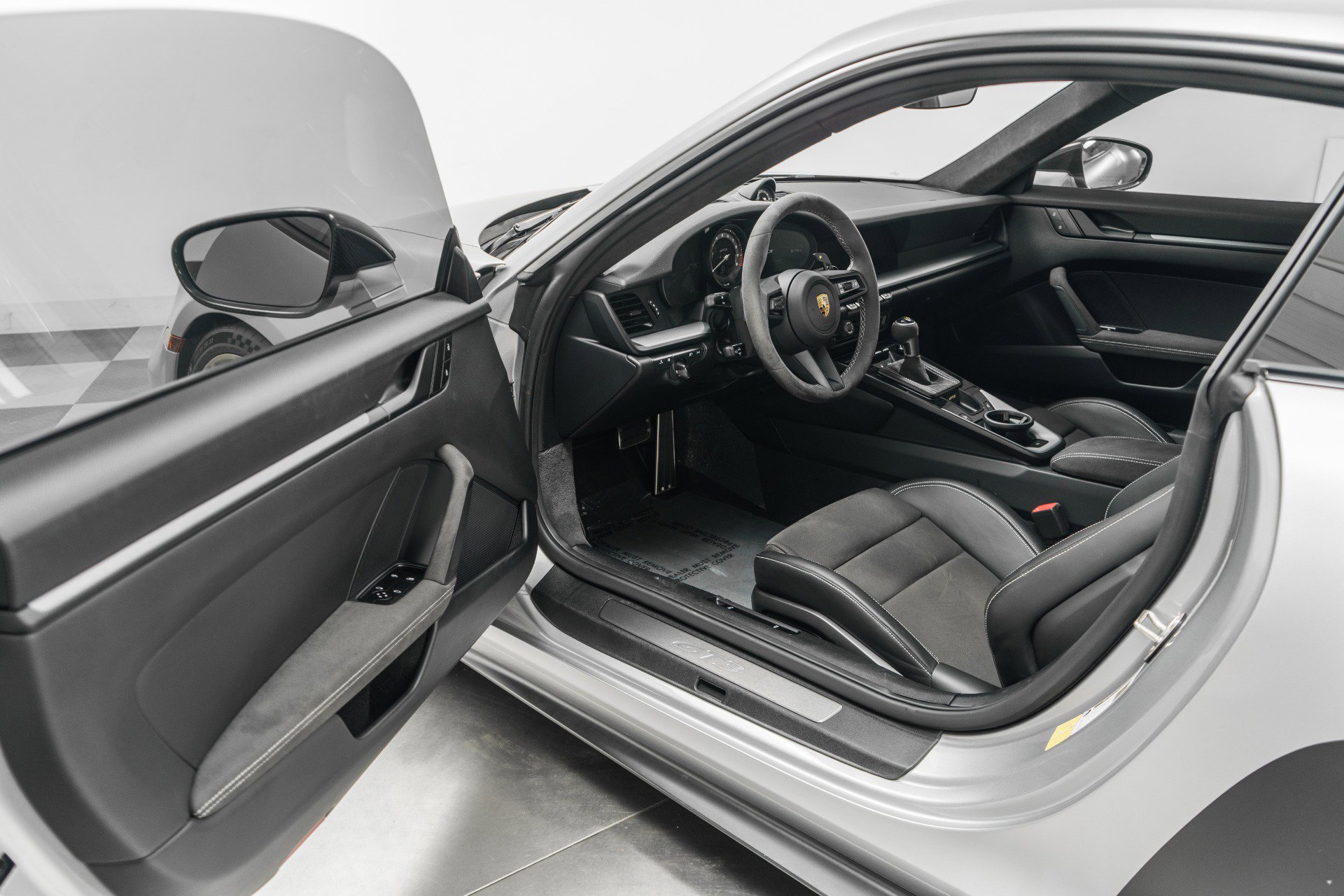 Used 2022 Porsche 911 GT3 RWD image 53