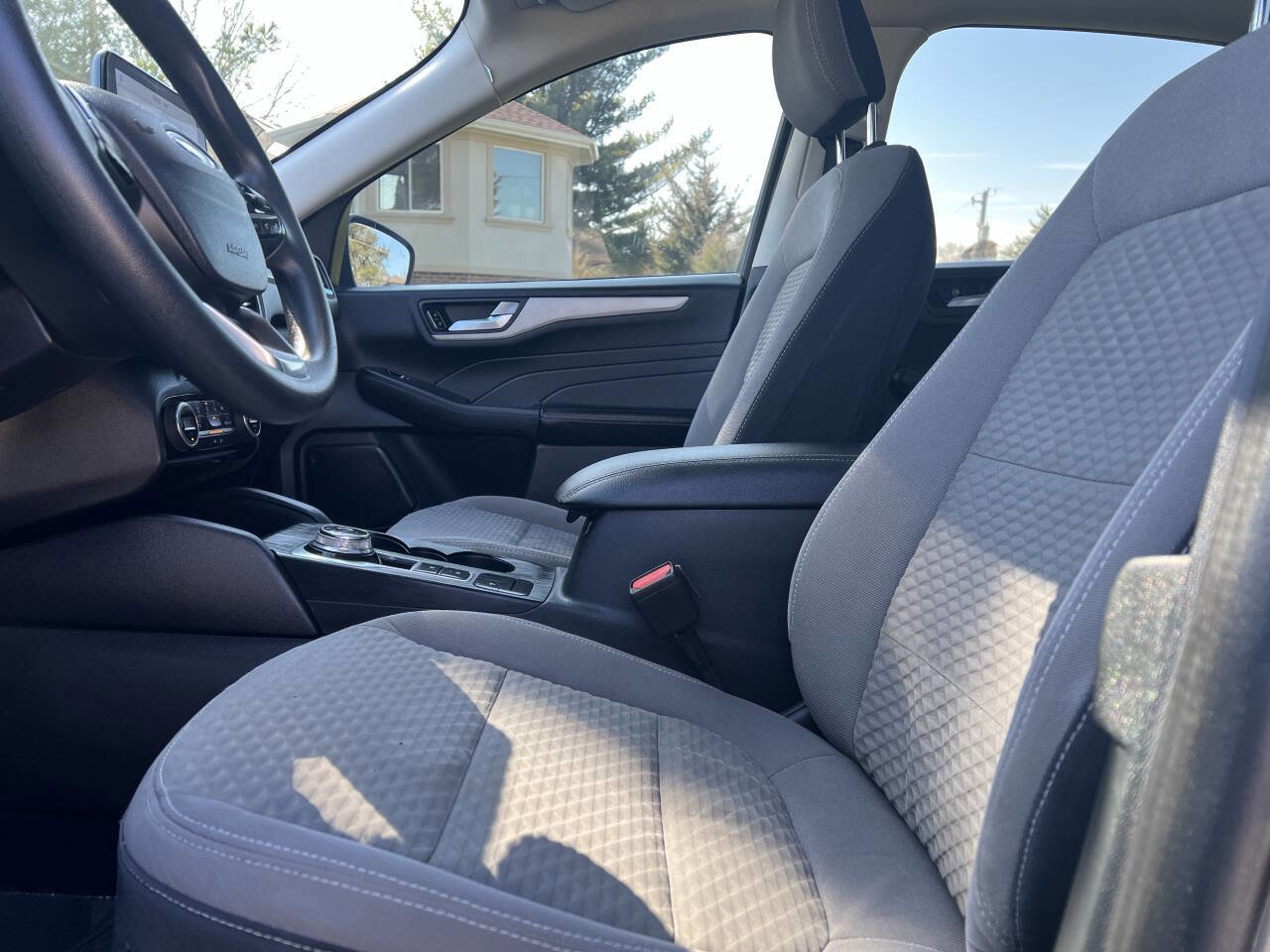 Used 2021 Ford Escape SE FWD image 10