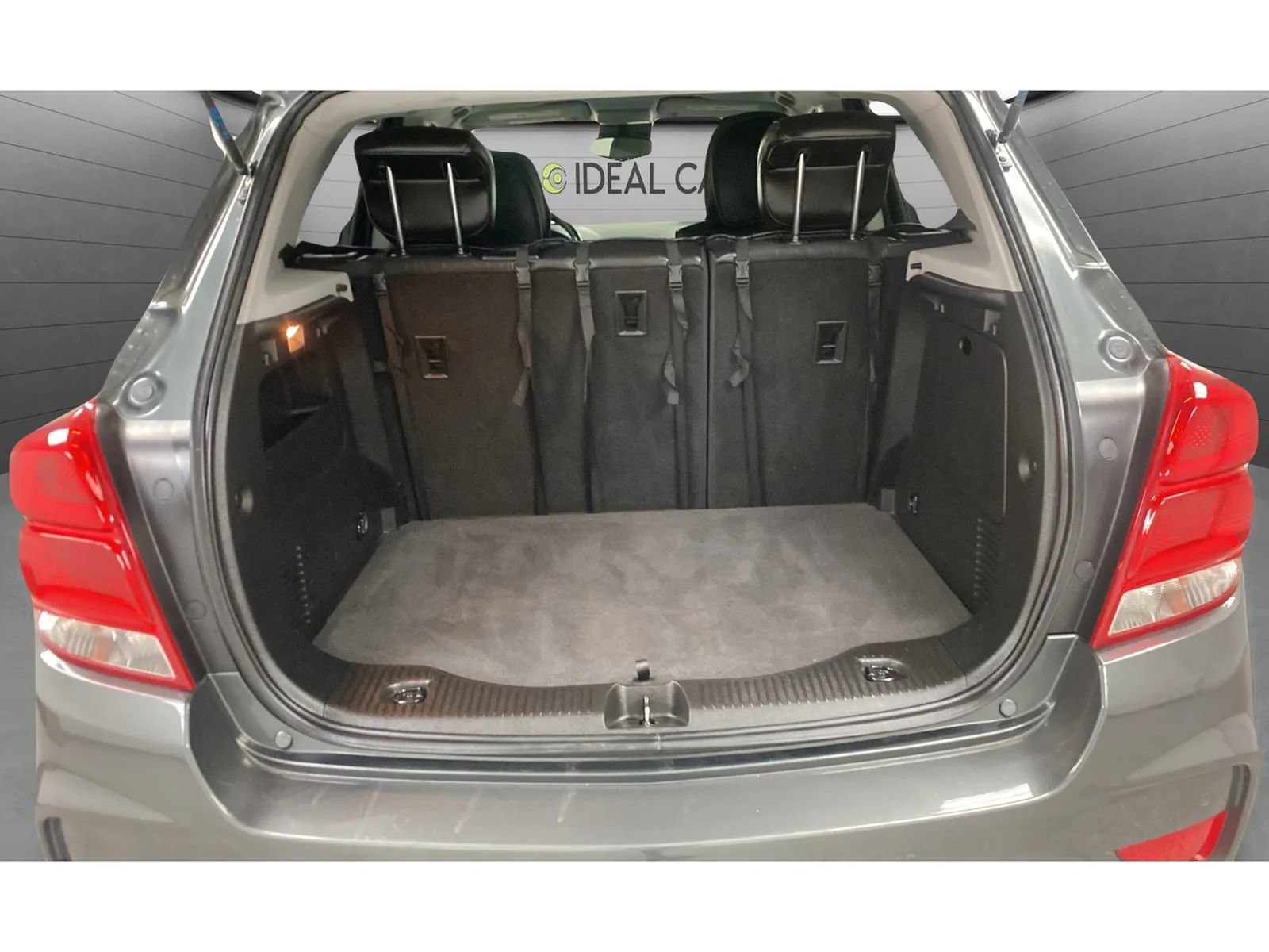 Used 2019 Chevrolet Trax LT w/ Driver Confidence Package FWD image 20