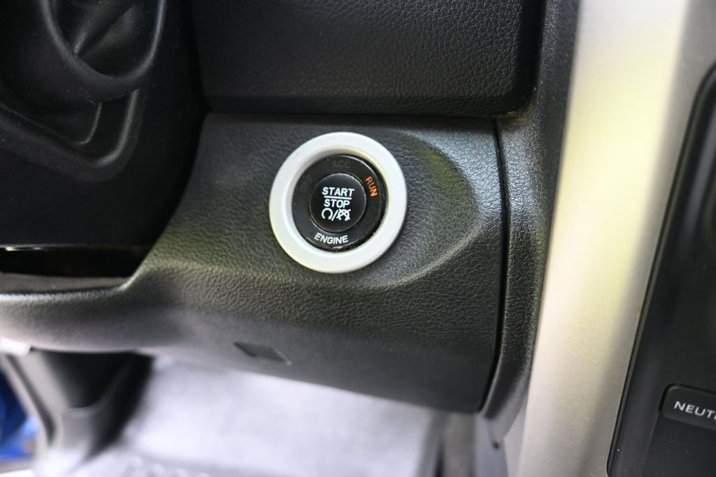 Used 2016 RAM 3500 Laramie AWD/4WD image 28