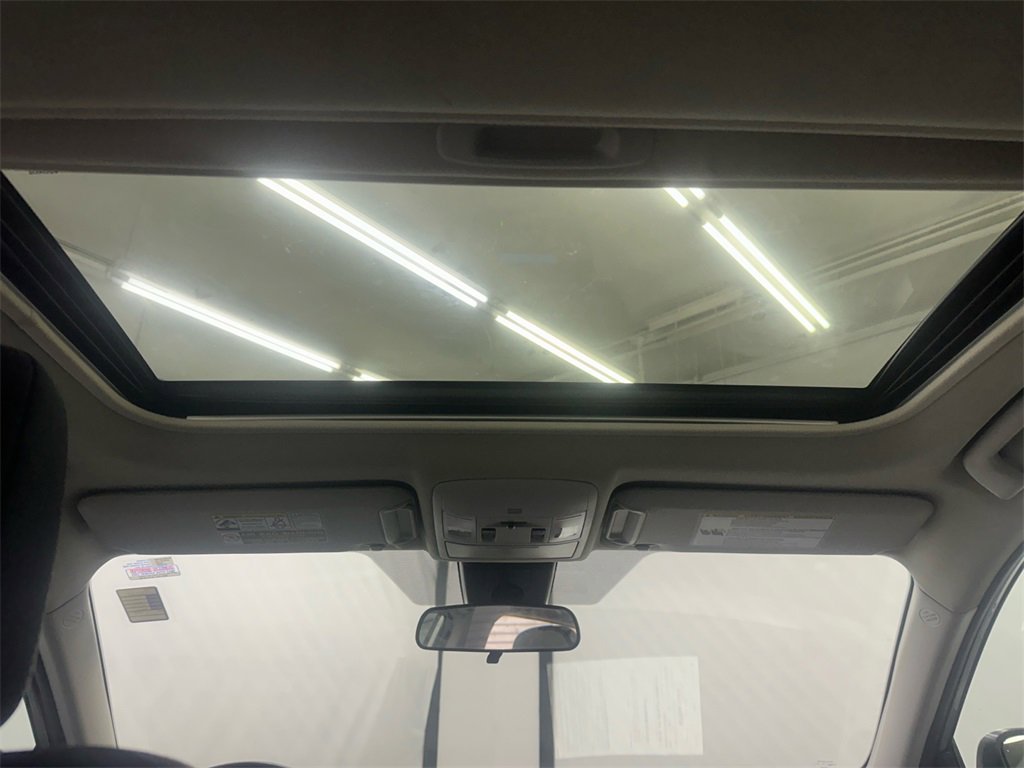 Used 2017 Toyota RAV4 XLE image 23