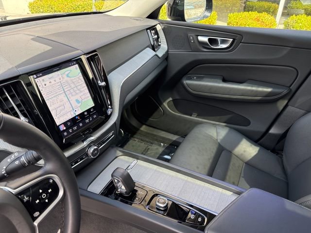 Used 2025 Volvo XC60 B5 Plus w/ Climate Package AWD/4WD image 19