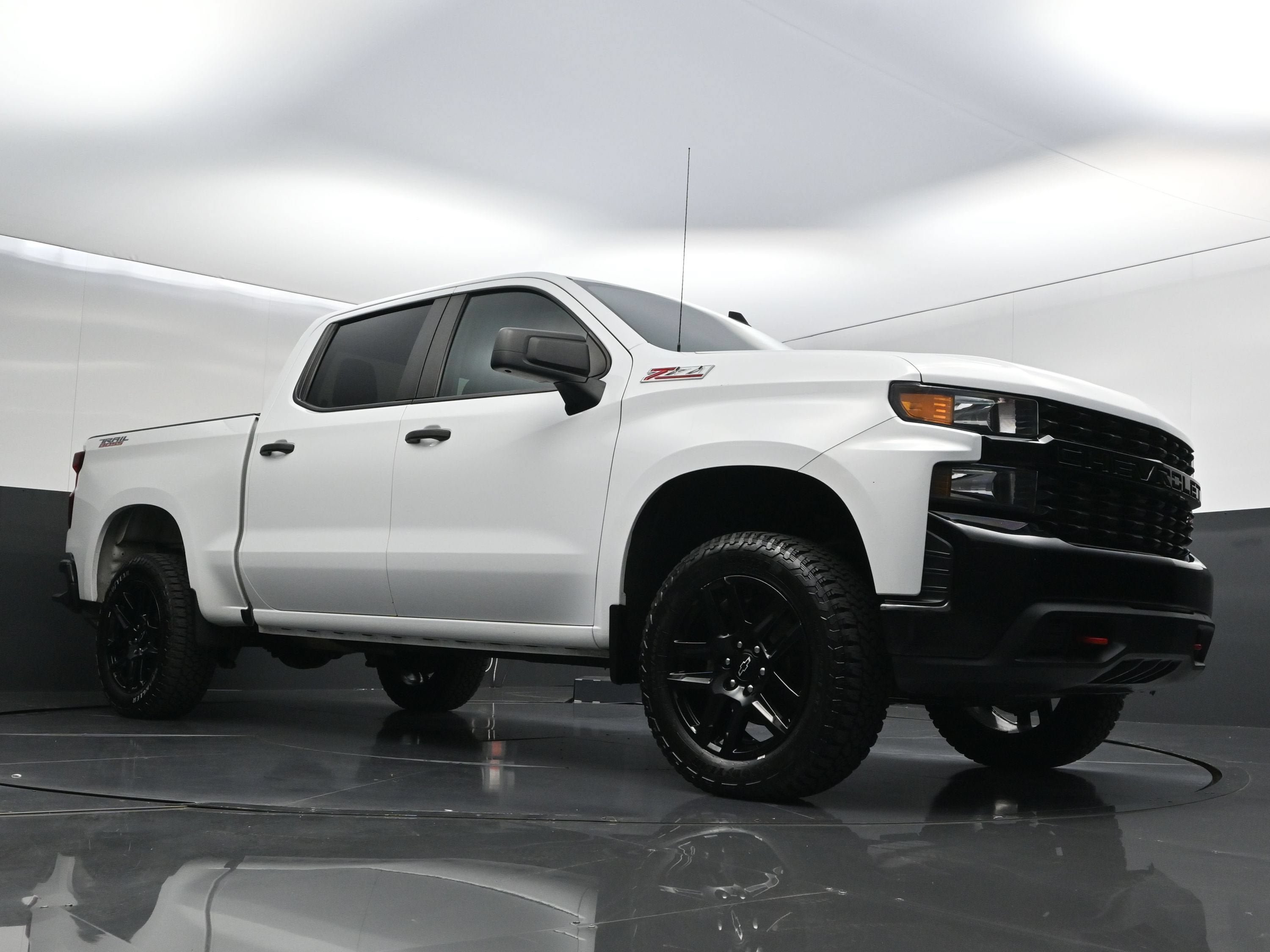 Used 2022 Chevrolet Silverado 1500 Custom Trail Boss w/ LPO, Dark Essentials Package AWD/4WD image 34