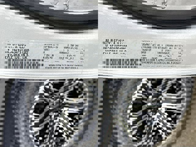 New 2026 Jeep Grand Wagoneer 4WD w/ Premium Group I image 38