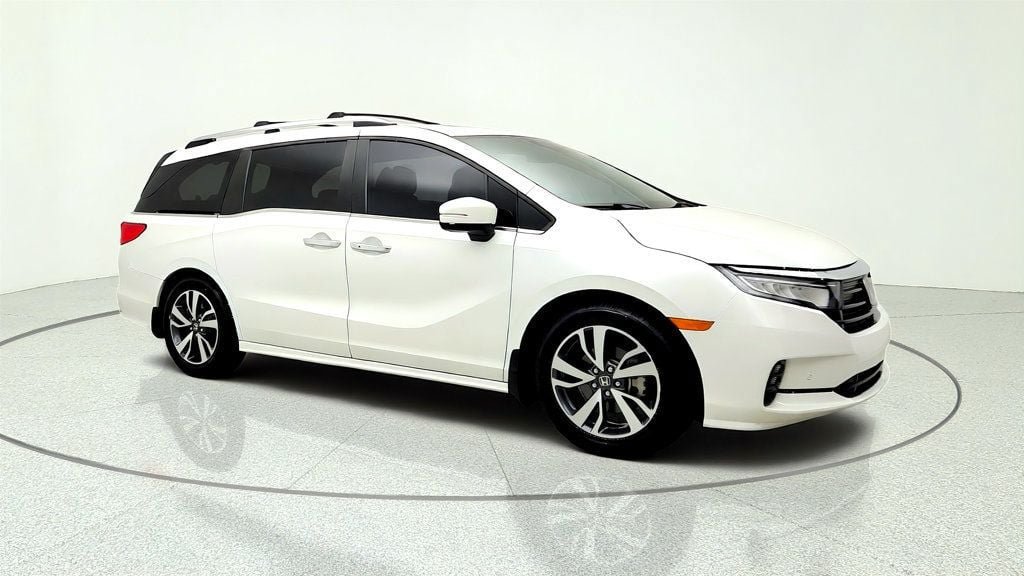 Used 2021 Honda Odyssey Touring image 3