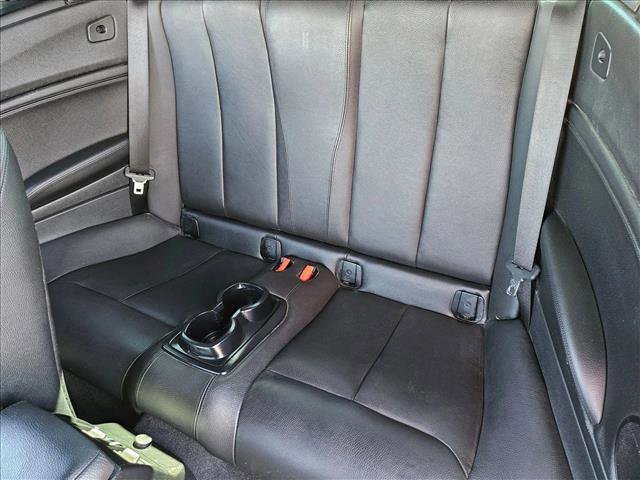 Used 2018 BMW 230i Convertible image 16