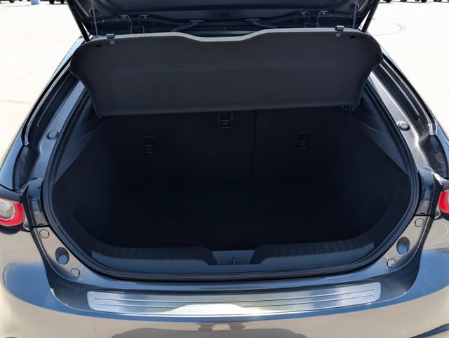 Used 2022 MAZDA MAZDA3 s FWD image 14