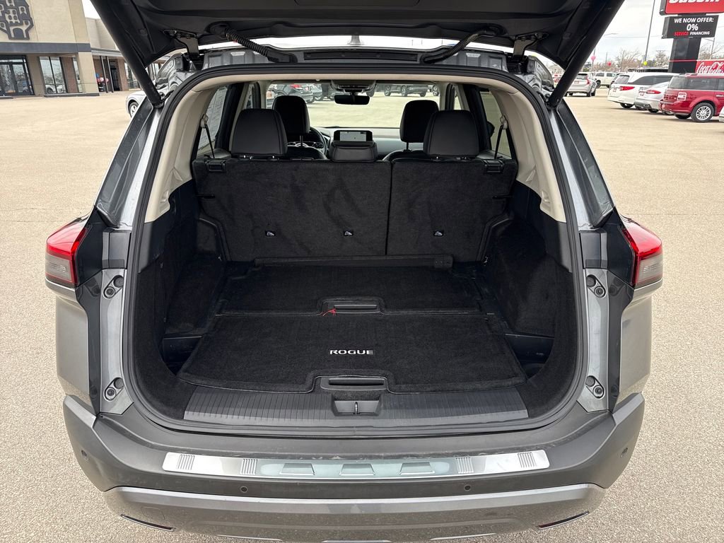 Used 2023 Nissan Rogue SL w/ SL Premium Package image 30