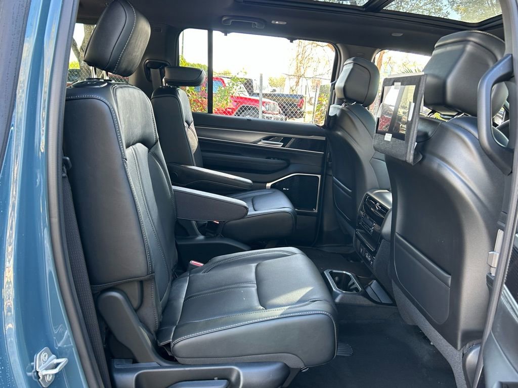 New 2026 Jeep Grand Wagoneer L Limited image 41