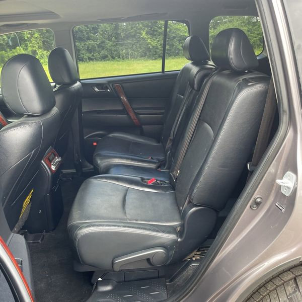 Used 2013 Toyota Highlander Limited image 14