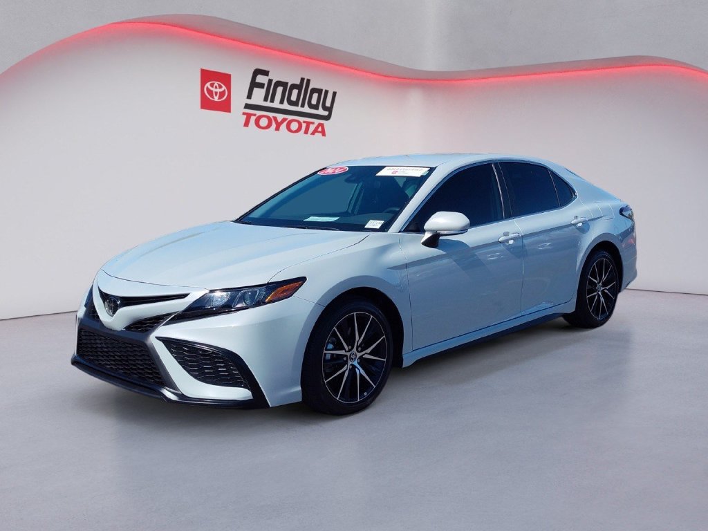 Used 2024 Toyota Camry SE