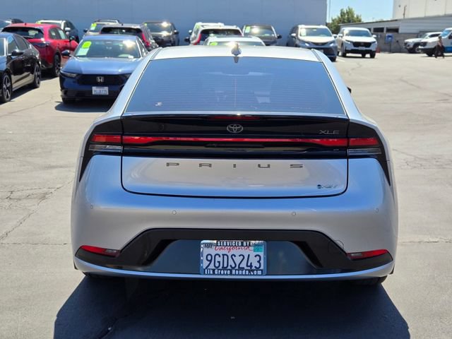 Used 2023 Toyota Prius XLE FWD image 5